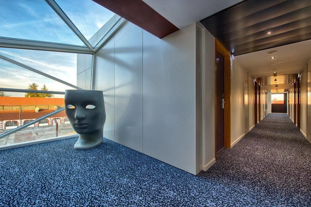 Nex Hotel Tarbes Luaran gambar